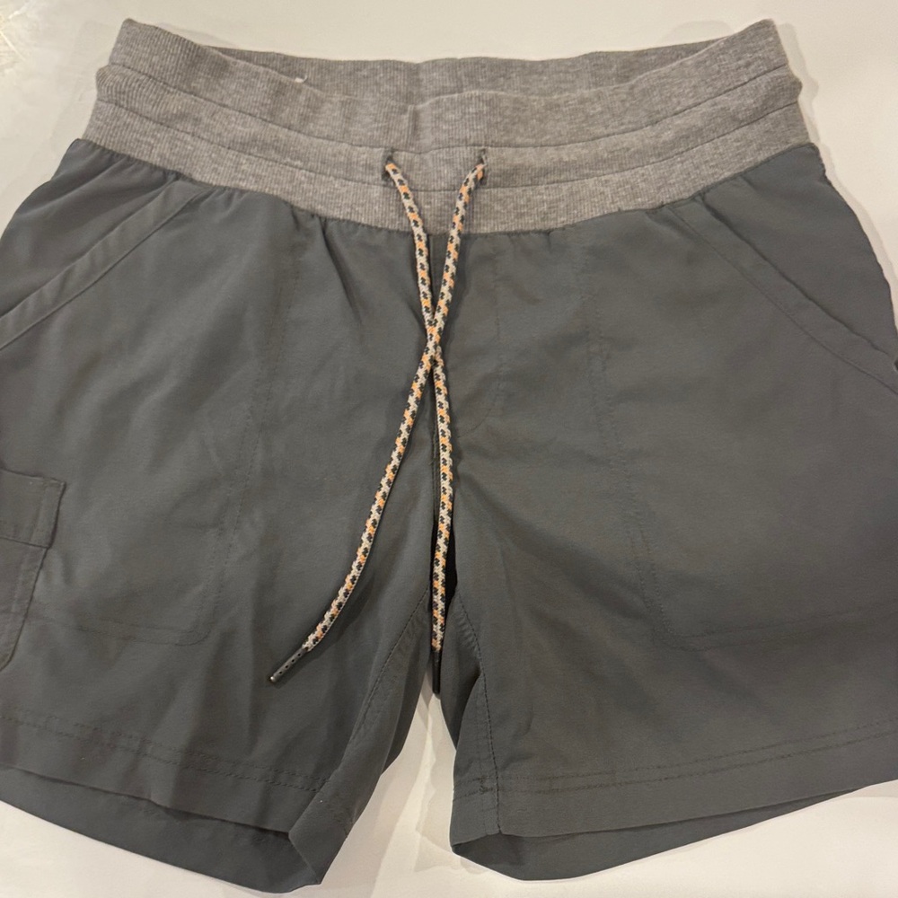 Columbia Casual 5” Shorts